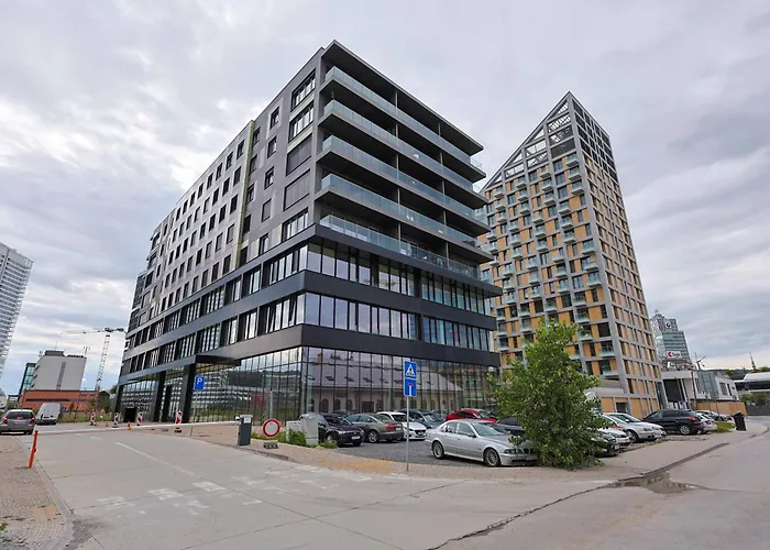 Industrial In Apollo W Free Parking