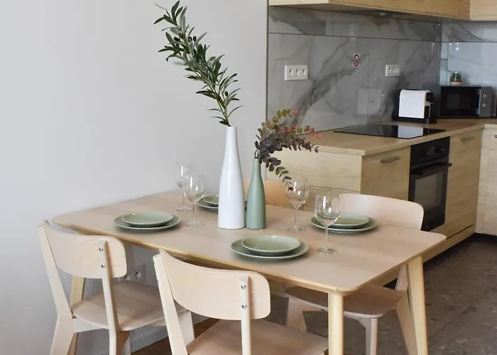 Industrial In Apollo W Free Parking *