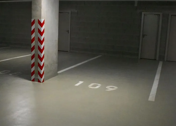 Industrial In Apollo W Free Parking