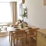 Industrial In Apollo W Free Parking Apartment