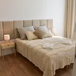 Appartement Industrial In Apollo W Free Parking *